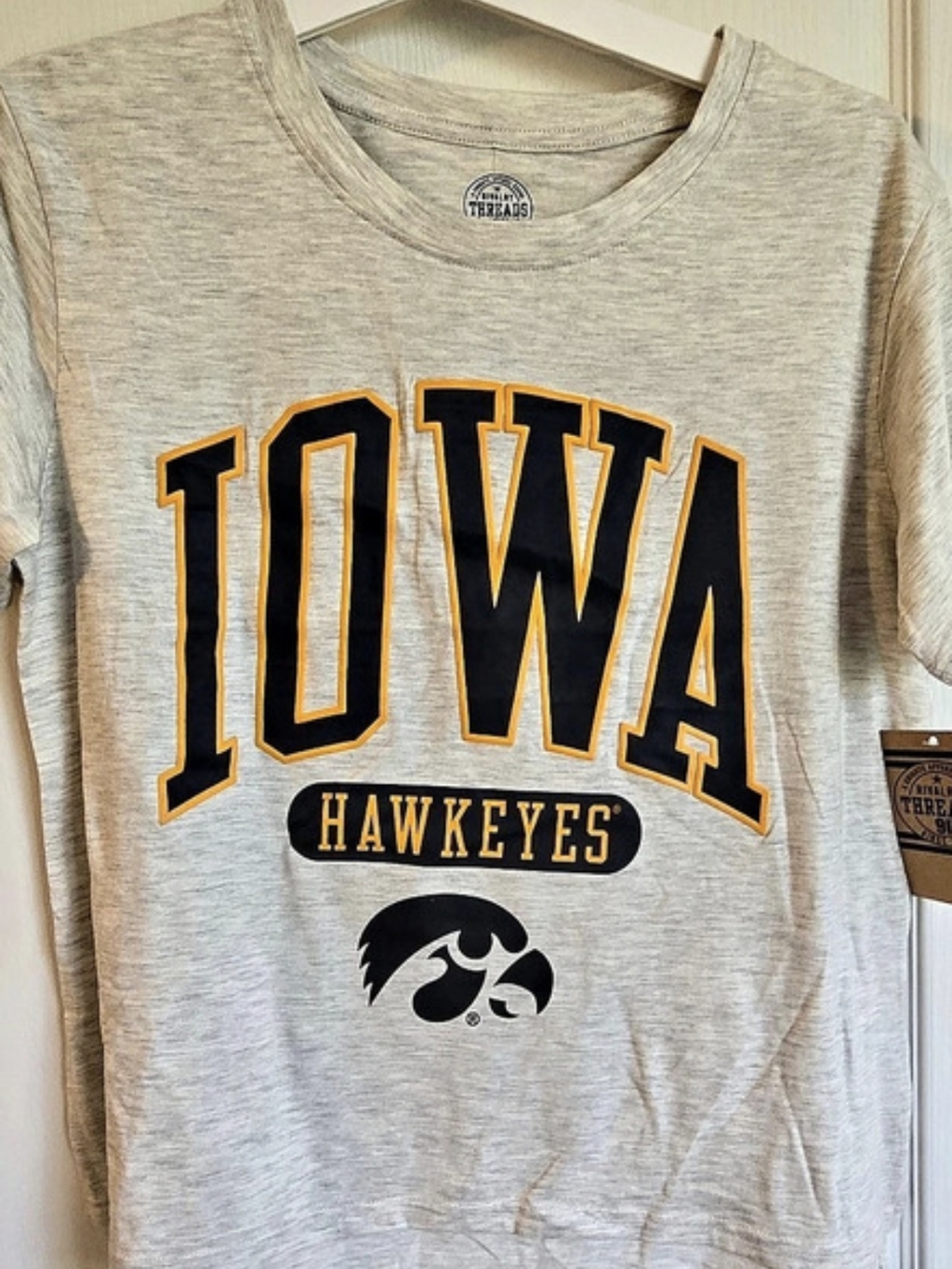 Rivalry Threads Iowa Hawkeyes Graphic Tee Gray Medium